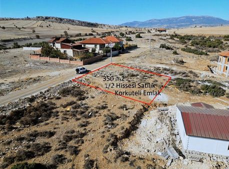 Korkuteli Büyükköyde 1/2 Hisse 365 M2 İmarlı Arsa