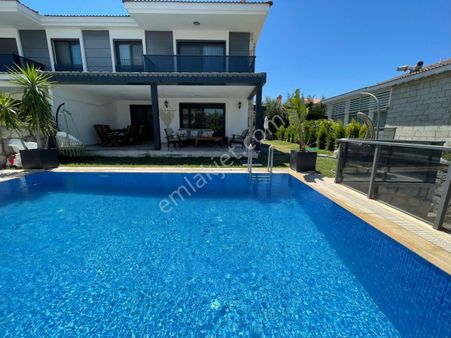 Alya Gayrimenkul Çeşme Alaçatıda Kiralık Villa