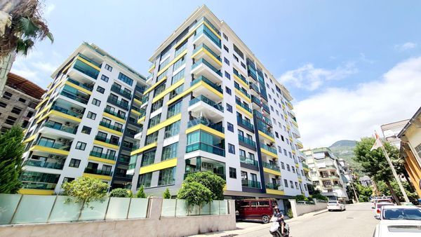 Alanya Merkez 3+1 Ayrı Mutfak Eşyalı Daire