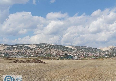Burdur Karamanlı Çamlık Mah.de 95m2 Hobi Bahçesi Yapmaya Uygun Köy Yakın Yolu Var Müstakil Tapu