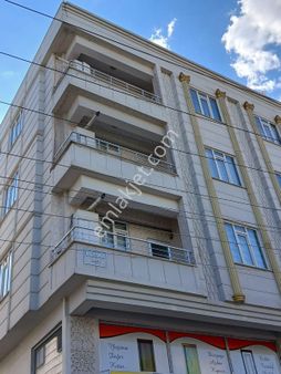 İrfan Emlaktan Yeni Bina 1+1 Satılık Daire Budak.