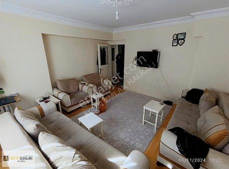 Altın Emlaktan Esenler Menderes Metronun Yakınında 3+1