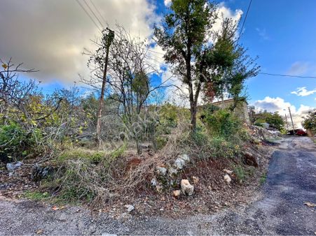 Alanya Karamanlarda Satılık 544 M2 Müstakil Arsa