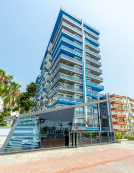 Alanya Mahmutlar 2+1 85m2 Eşyalı Full Aktiviteli Kompleks İçerisinde Denize Sıfır Manzaralı Daire