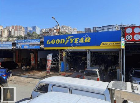 Riva Gymdn Fatih Sanayi Sitesinde Galeri Katlı Çift Göz Dükkan