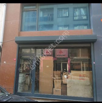 Silivri Piri Mehmet Paşa Mahallesi'nde Caddeya Yakın Konumda Satılık İsyeri