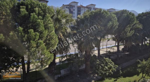 Özgün Gm'den - Güzelyurt'ta Satılık 4+1 Trıpleks Villa