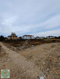 Altınköşe Emlak Satılık 382m2 Köşe Parsel