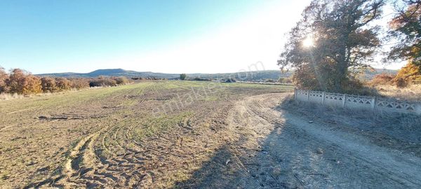 Kırklareli/merkez Çayırlı Köyünde Satılık Tarla.