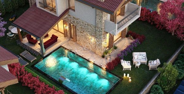 Kuşadası'nda Özel Havuzlu Geniş Bahçeli Müstakil Villa