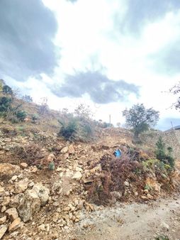 Seydiker Yaka'da Köy İçi İmarlı Tarla