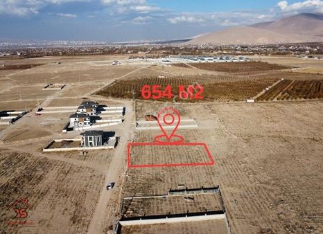 Ysf Emlak'tan Niğde Sazlıca Mevki 654 M2 Satılık Arsa