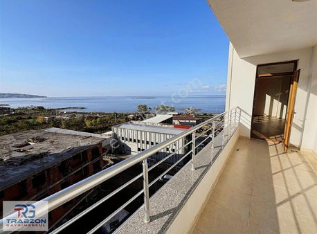 Trabzon Arsin'de Satılık 2+1 Deniz Manzaralı Fırsat Daire