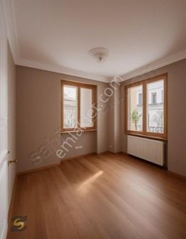 Cihangir Mah 1+1 Müthiş Kaçırılmaz Fırsat Kaçırılmaz Daire !!!