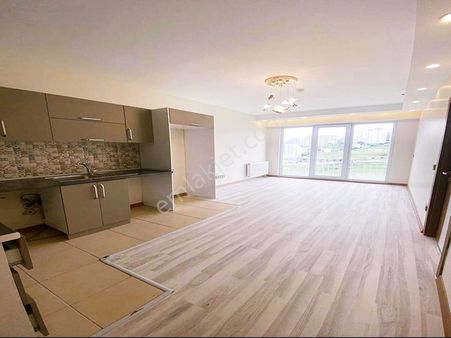 Ercin Yapı'dan Yeni Yıla Girmeden 1+1 Site İçinde Acill Satılık Daire!!!