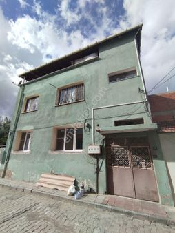 Aydın Söke Eski Otogar Yakını Yenicami Mah. Merkezde Komple 2.5 Katlı Satılık Müstakil Ev