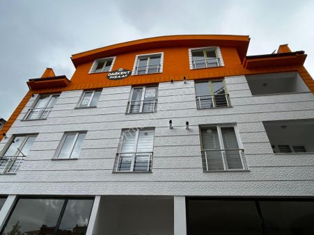 Ali Paşa Cami Karşısında Yeni Binada Ön Cephe Aboneleri Açık 1+1