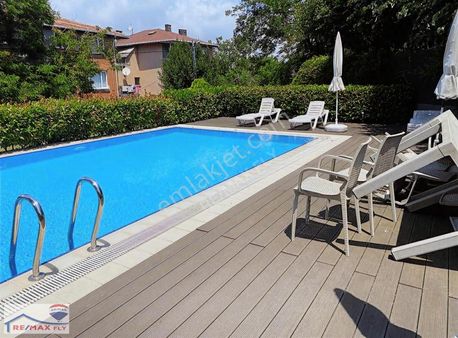 Tarabya'da Butik Site'de Boş 3+1 Kiralık Daire