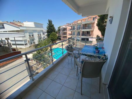 Didim Çamlık'da Denize 250m Satılık Asansörlü Eşyalı 2+1 Daire