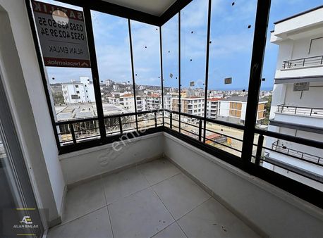 Alan Emlak; Deniz Manz. Ara Kat, Kombili, Cam Balkonlu