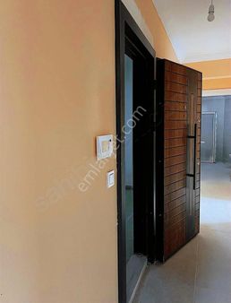 100 Yılda İlk Okulun Alt Tarafında