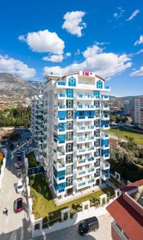 Alanya Mahmutlar 2+1120m2 Aktiviteli Site İçerisinde Cam Balkonlu Ayrı Mutfaklı Geniş Daire