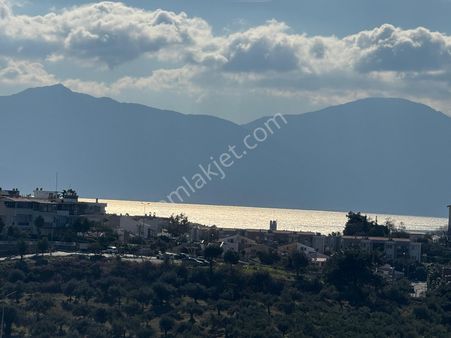 ⭐⭐acil Satılık ⭐⭐ Kadınlar Denizinde Deniz Manzaralı Büyük Bahçeli 4+1 Bakımlı Villa