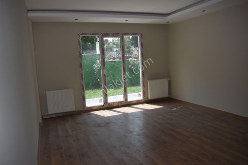 Büyükçekmece Atatürk Mah Ultra Lüx Merkezi Geniş Bahçeli 2+1 Satılık Daire