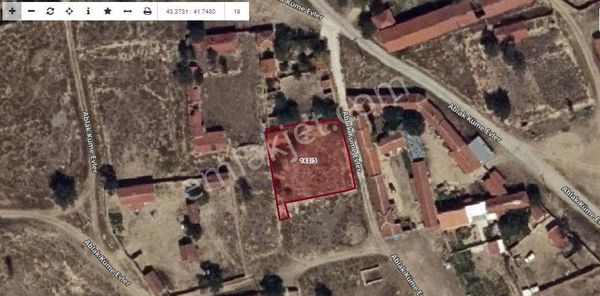 Poyraz Emlak’tan Emirdağ Ablak Köyü'nde 831 M2 Satılık Arsa