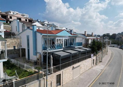 Full Manzara-havuz-güvenlik-kapalı Otopark-bahçe-sauna-kombi/doğalgazlı-lüx-fırsat Villa