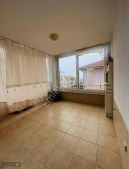 Terzioğlu'ndan Altınoluk Merkezde 2+1 Ayrı Mutfak Genç Daire