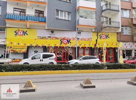 Eskişehir'de Muttalıp Cd Kurumsal Market Kiracılı Satılık İş Yeri