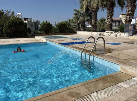 Aydın Kuşadası Davutlarda Satılık Site İçinde Yazlık