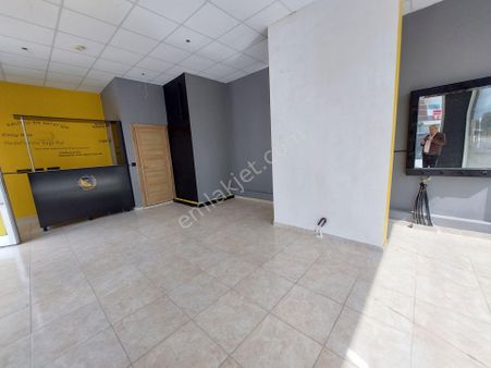 Sincan Yenikent 29 Ekim Mah. 50+50 M2 Biri Köşe Başı Her İşe Uygun Satılık İki Dükkan