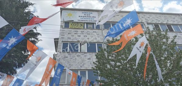 Mehmet Özdemir'den Sincan Yenikent Merkez De İşhanı İçerisinde 1+1 Mutfak,wc Li Satılık Büro