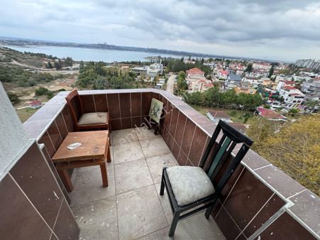 Royalestten Göl Manzaralı Geniş Oturumlu Masrafsız Kaçmaz