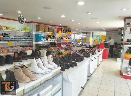 Şht. Hasan Öztürk Cad. Üzerinde 200m2 Asma Katlı Satılık Dükkan