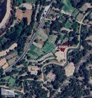 Kelekçi'de Anayola Yakın 600 M2 Arazi