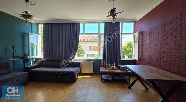 Beyoğlu Gümüşsuyu'nda 3+1 Ara Kat Bakımlı Daire