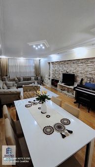 Bakmadan Geçmeyin Sahibinden Akarbaşı Mah.6+1 Takasa Açık