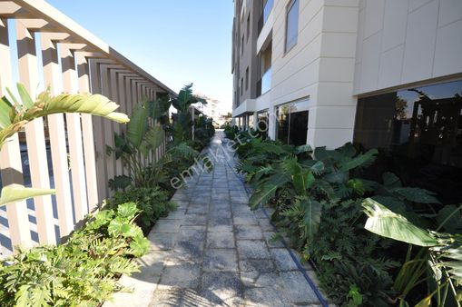 Sarilarda 5 Yildiz Otel Konseptınde 1+1 2+1 Gavuzlu Asansörlü Hamam Fitnes