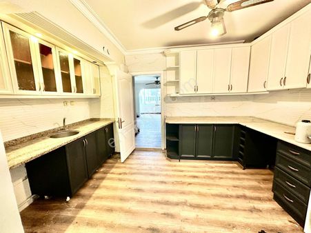 Güzelbahçe Kolejlerine Yürüme Mesafesinde, Deniz Manzaralı 3+1 Villa Kiralık