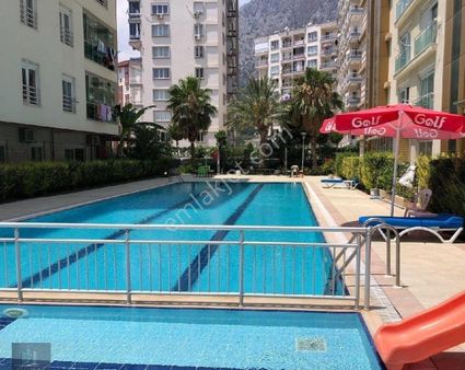Antalya Konyaaltı Sarısu'da Havuz Manzaralı Ful Eşyalı Satılık 1+1 Residence Daire