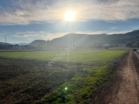 Döşemealtı Bademağacı'nda 235+232 M2 Tapulu 2 Parsel Arsa