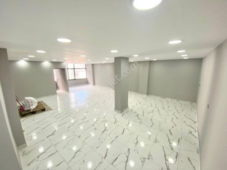 Baykal İnşaat Emlak'tan Cadde Üstü Satılık Dükkan