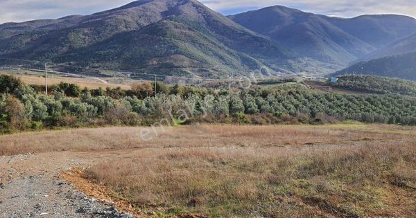 Doğa Manzaralı Satılık 353 M2 İmarlı Arsa