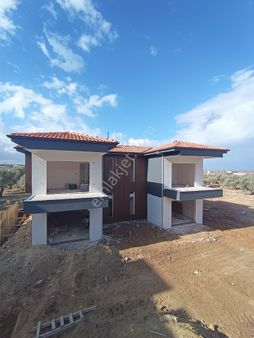 Kuşadası Davutlar Merkezde Özel Havuzlu Villalar