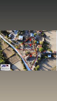 ✅ ✅ İmza Emlaktan İki Tarafa Yola Cepheli Elektrik Suyu Bulunan Yatırımlık 3 Parsel Yer