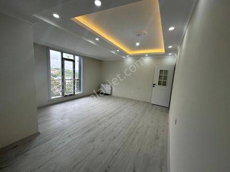 Kasımoğulları Gayrimenkulden 3+1 Satılık Arakat