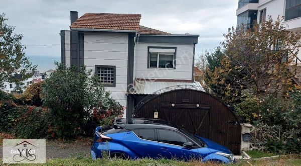 Lüks Satılık Villa...